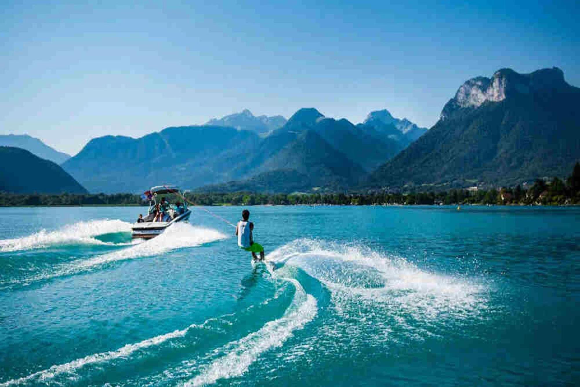 Le Bleu Du Lac 3 Etoiles - Secteur Recherche, Calme & Familiale, A 300M Du Lac & De La Vieille Ville, Garage Prive Annecy Buitenkant foto