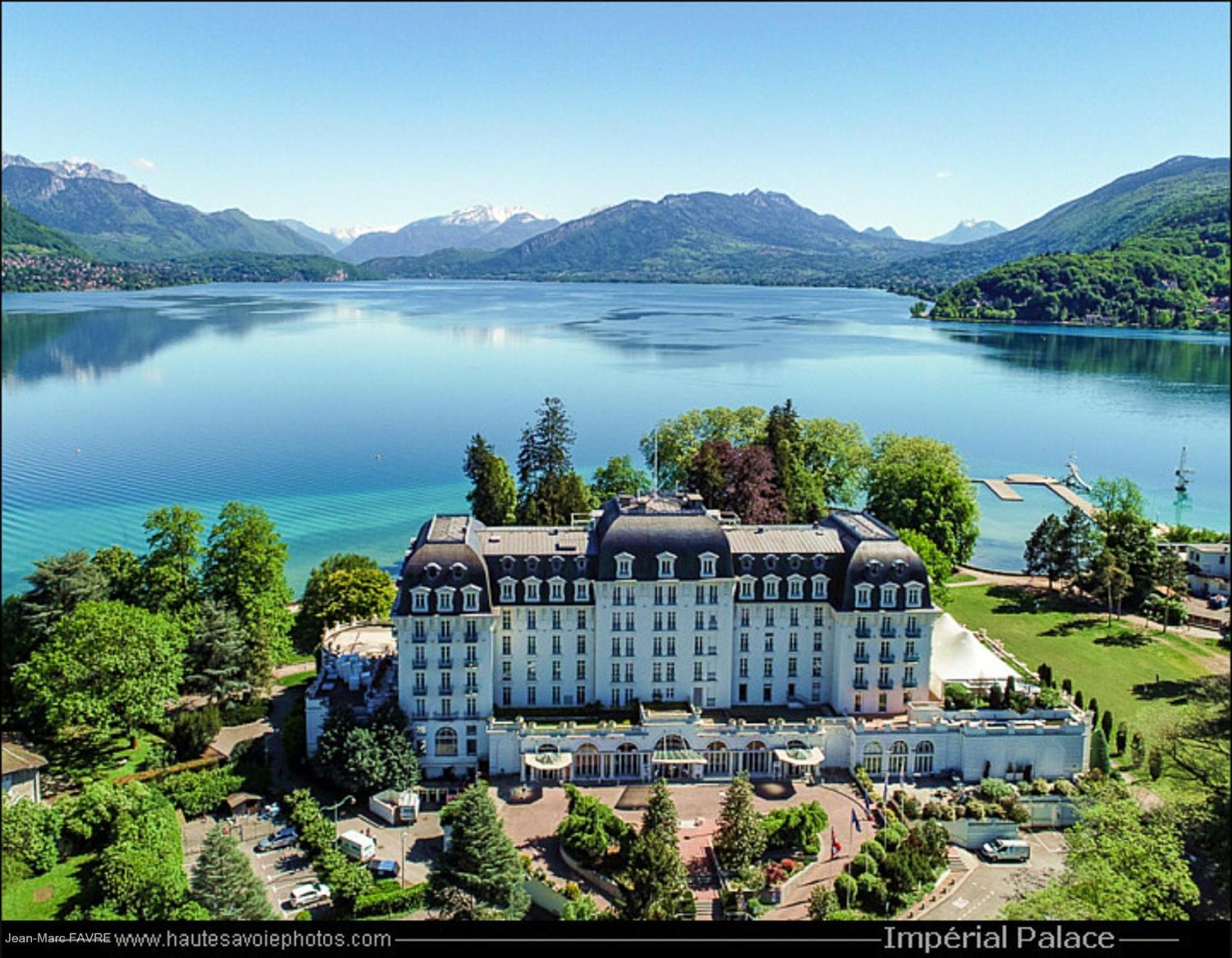 Le Bleu Du Lac 3 Etoiles - Secteur Recherche, Calme & Familiale, A 300M Du Lac & De La Vieille Ville, Garage Prive Annecy Buitenkant foto